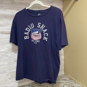 Vintage Radio Shack Mens Graphic Tshirt. EUC Size Medium